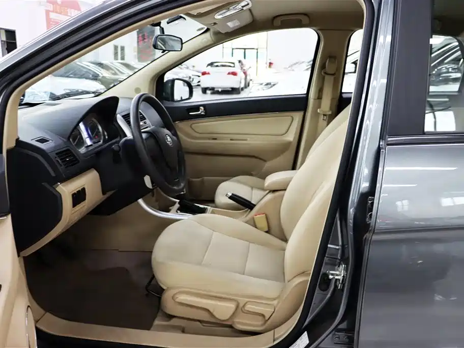 BAIC E-Series 2014 — фото 4