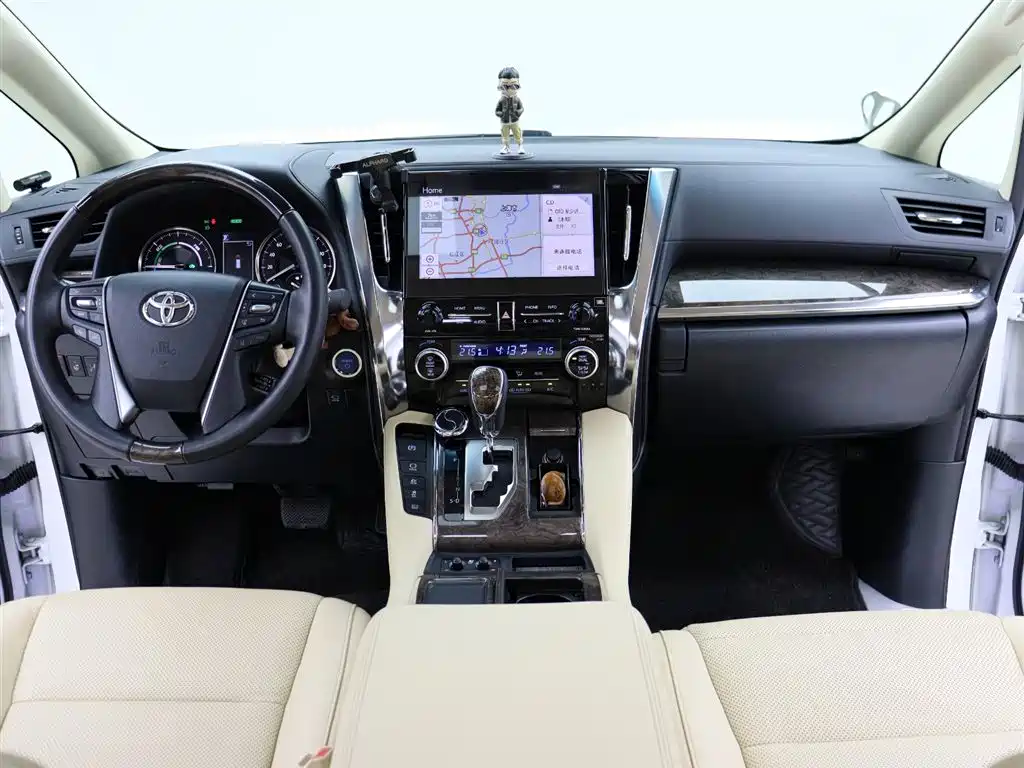 Toyota Alphard 2023 — фото 16