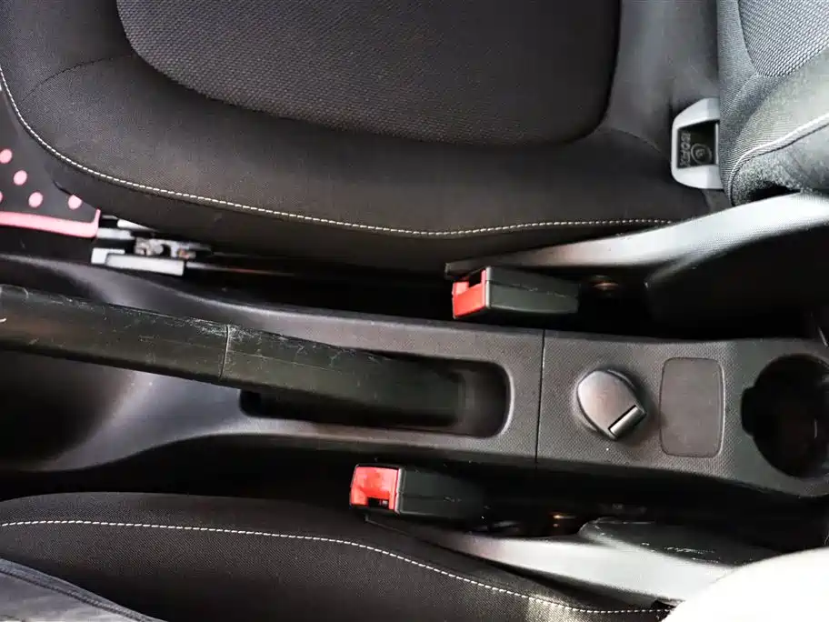smart Fortwo 2017 — фото 13