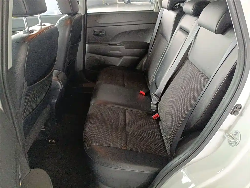 Peugeot 4008 2014 — фото 13