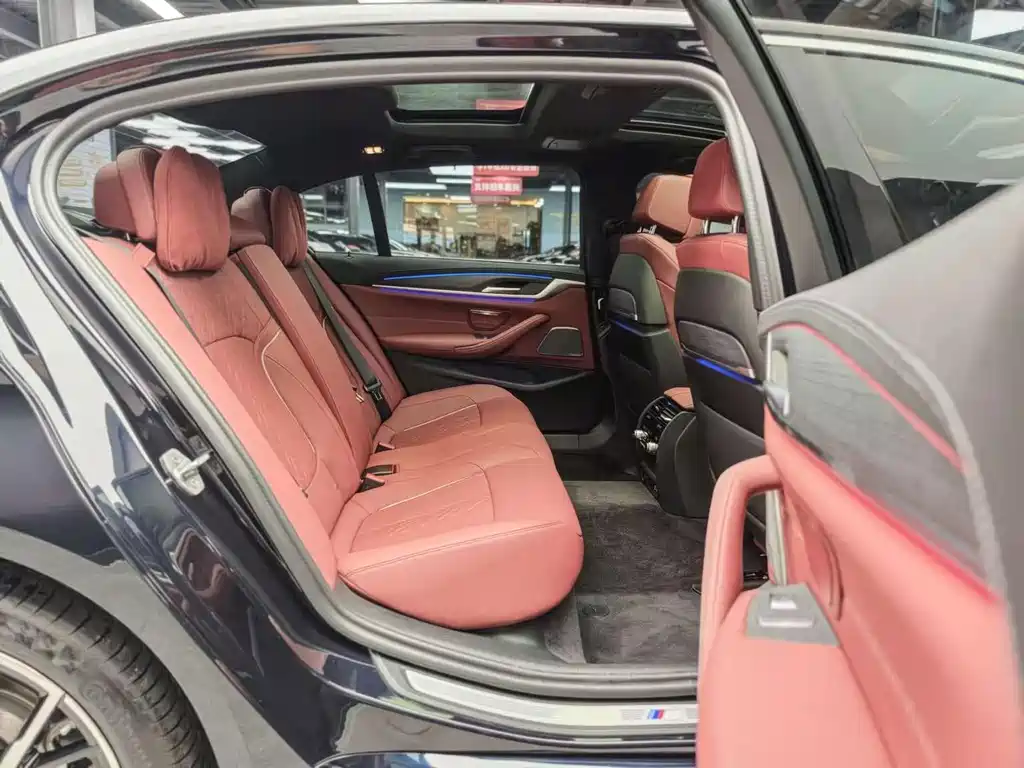 BMW 5 Series 2023