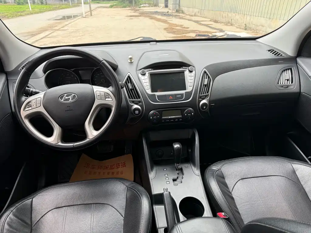 Hyundai ix35 2015 — фото 14