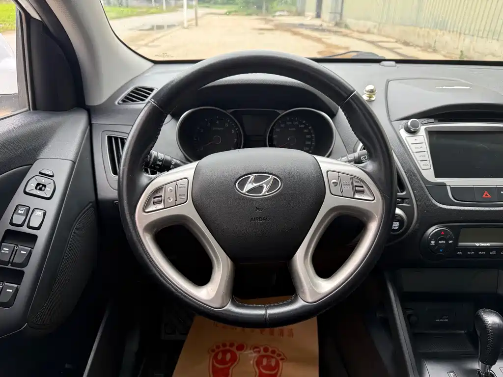 Hyundai ix35 2015 — фото 15