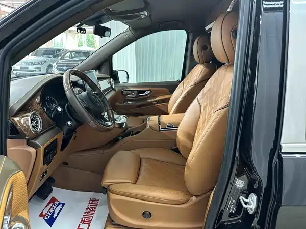 Mercedes-Benz Vito 2024