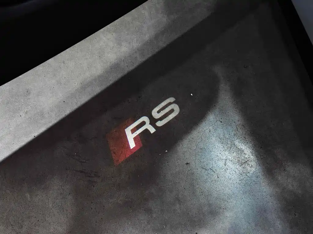 Audi RS 6 2023 — фото 24
