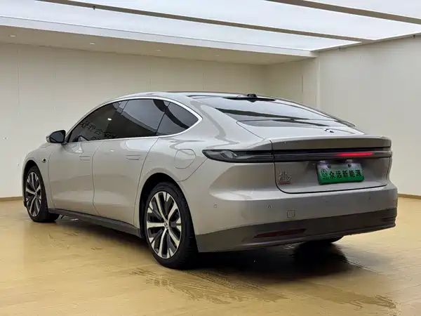 NIO ET7 2023