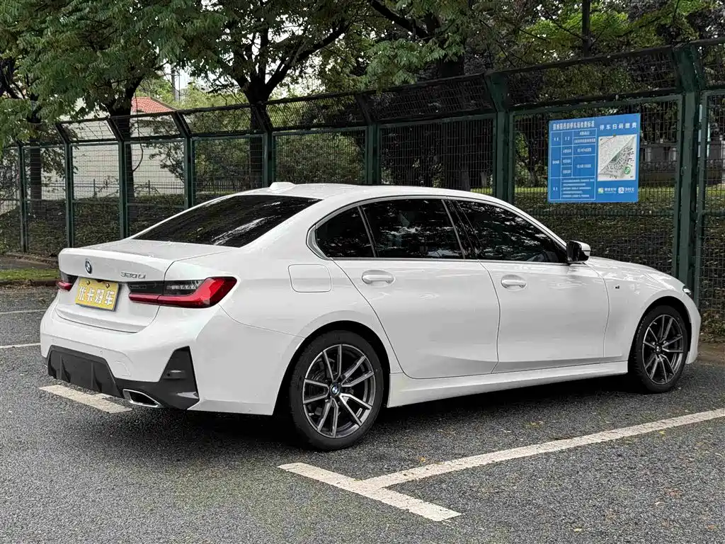 BMW 3 Series 2023