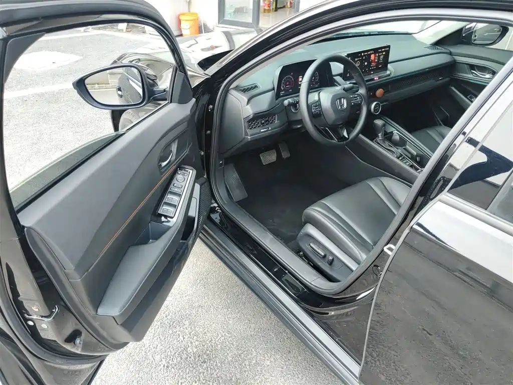 Honda Accord 2025 — фото 12