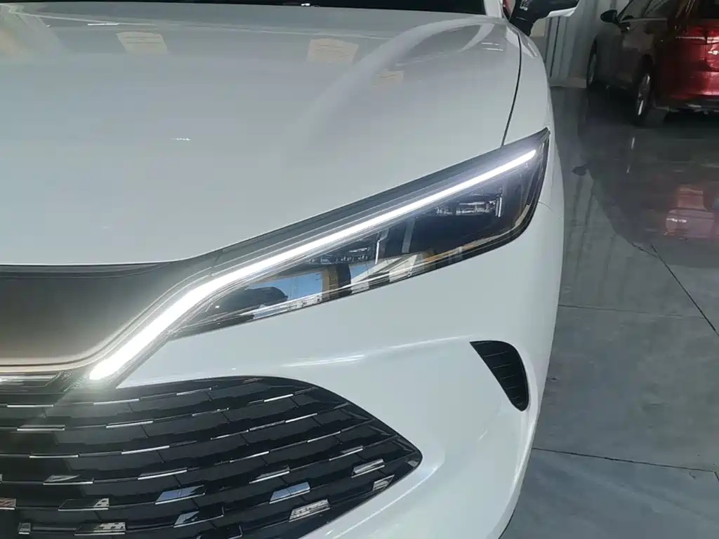 BYD Song L DM-i 2025 — фото 24