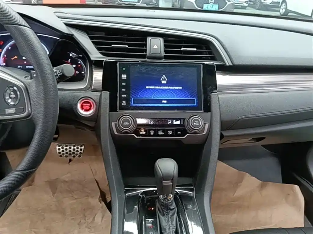 Honda Civic 2022 — фото 13