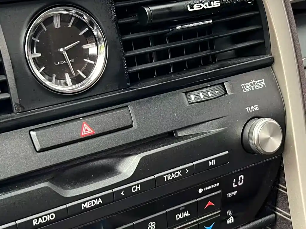 Lexus RX 2022 — фото 11