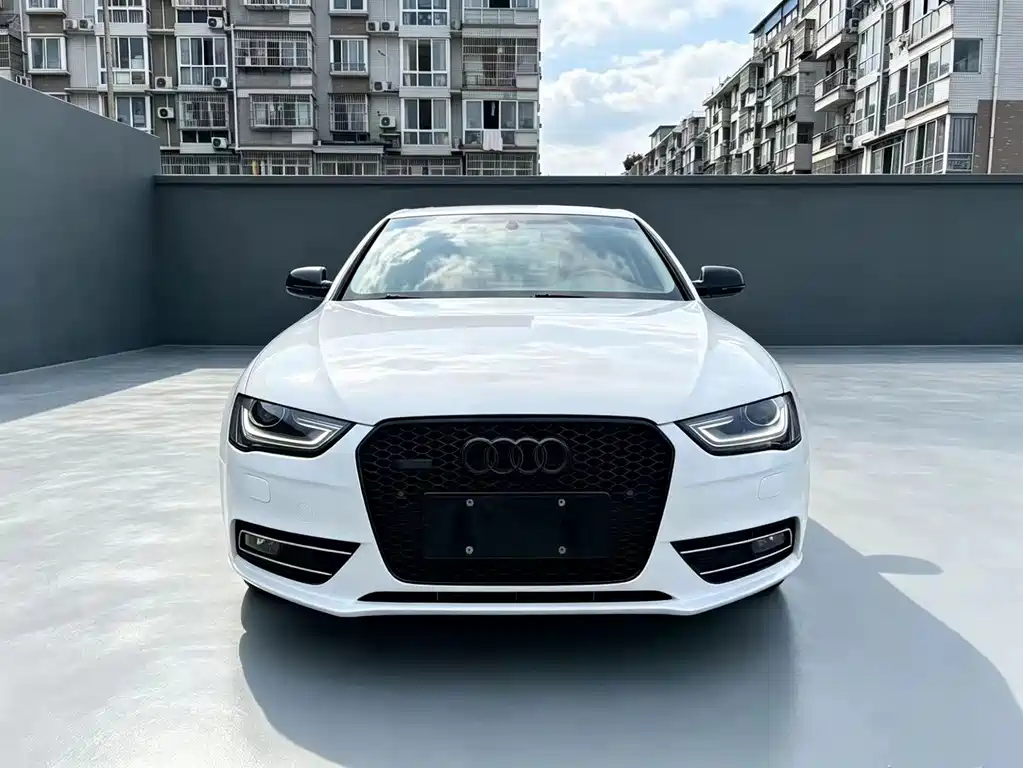 Audi A4L 2015