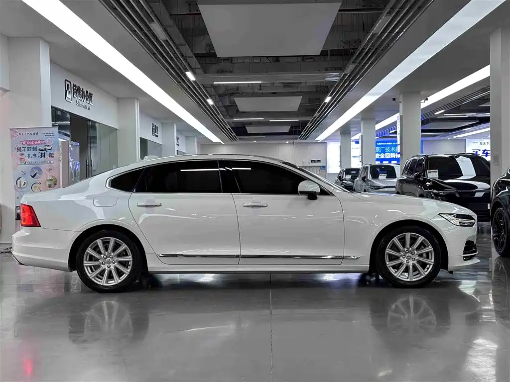 Volvo S90 2020 — фото 12