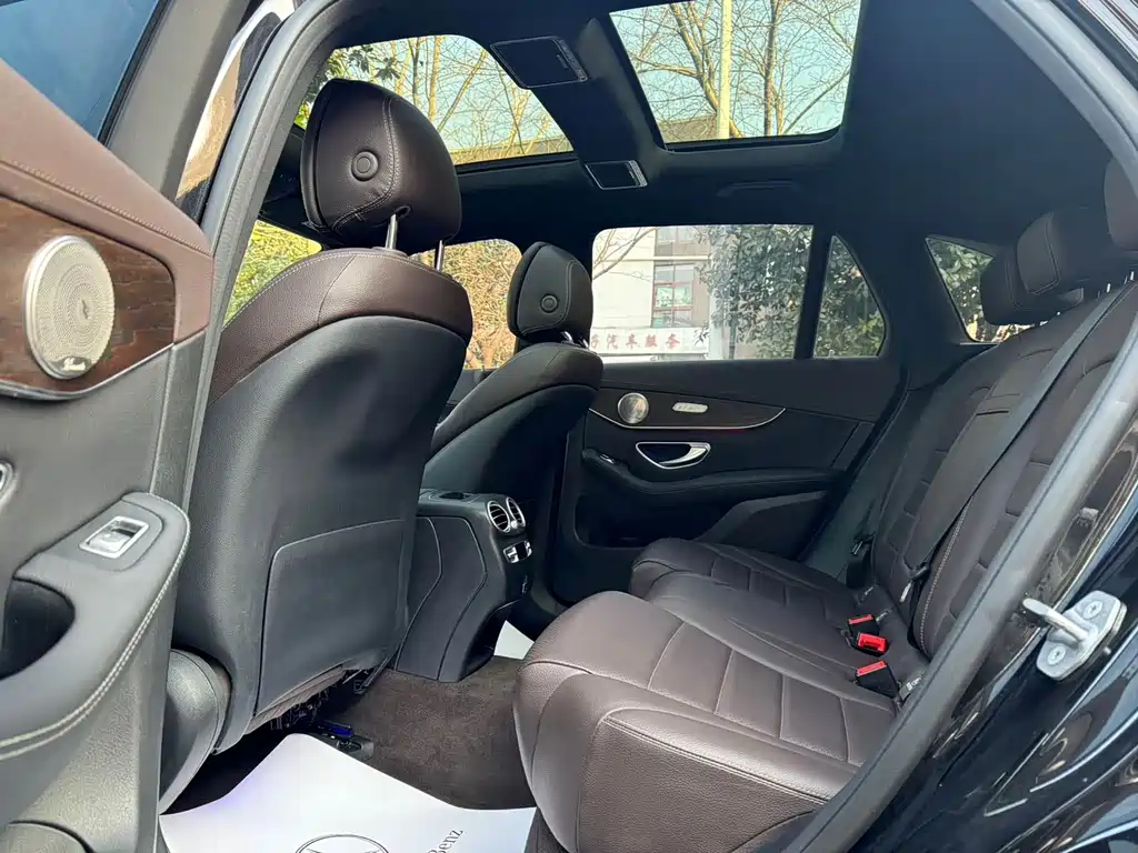 Mercedes-Benz GLC 2019 — фото 10