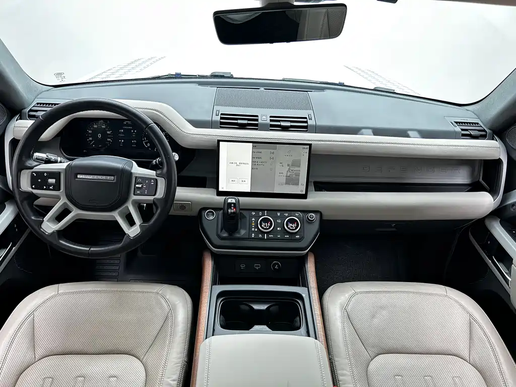 Land Rover Defender 2022 — фото 18