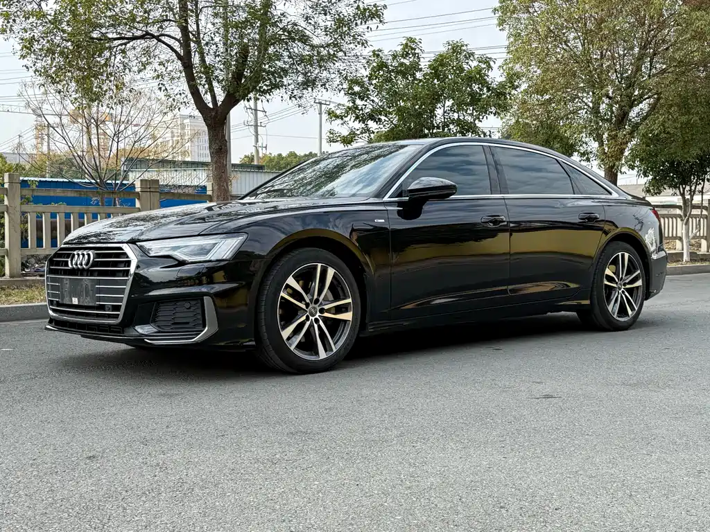 Audi A6L 2020 — фото 1