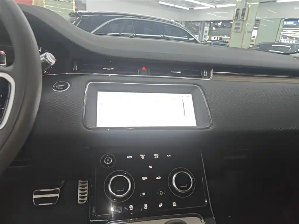 Land Rover Evoque 2021 — фото 13