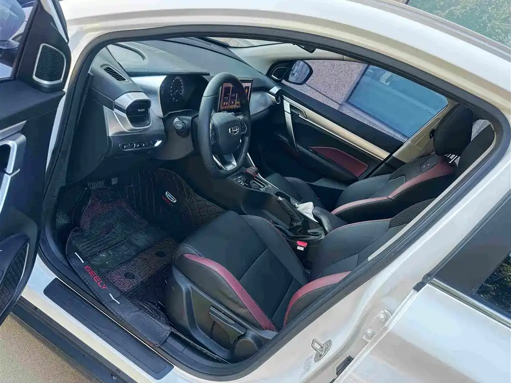 Geely Binyue 2022