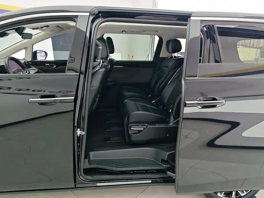 GAC Trumpchi E8 2025 — фото 11