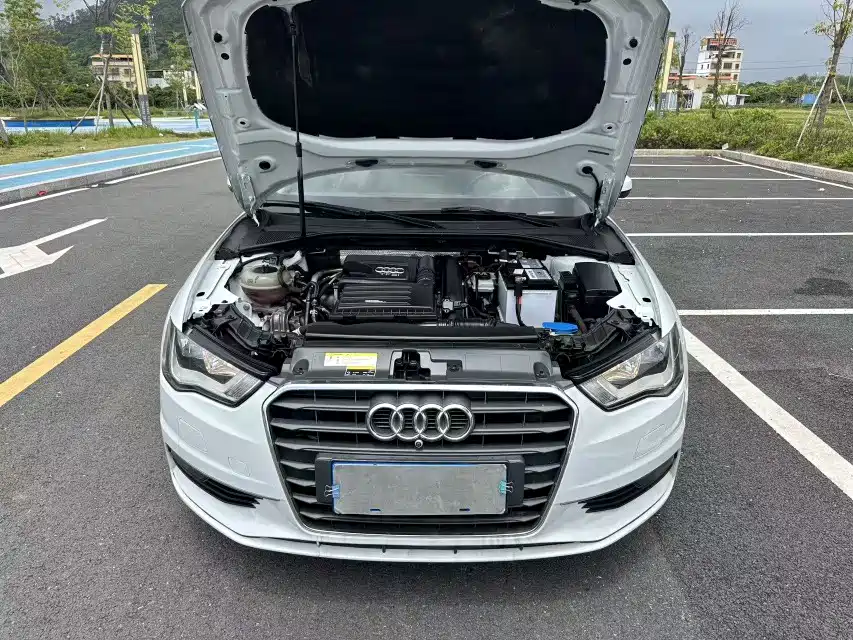 Audi A3 2017 — фото 18