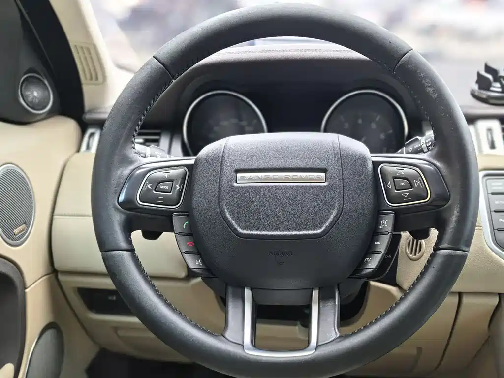 Land Rover Evoque 2016 — фото 9