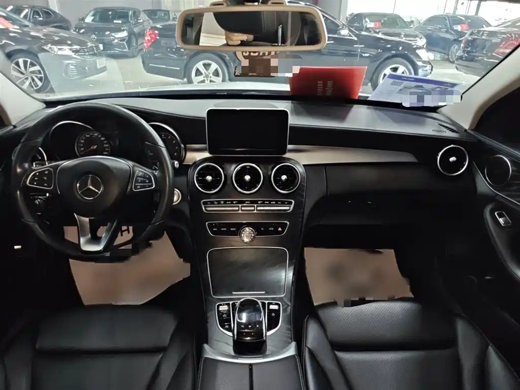 Mercedes-Benz C-Class 2018 — фото 11