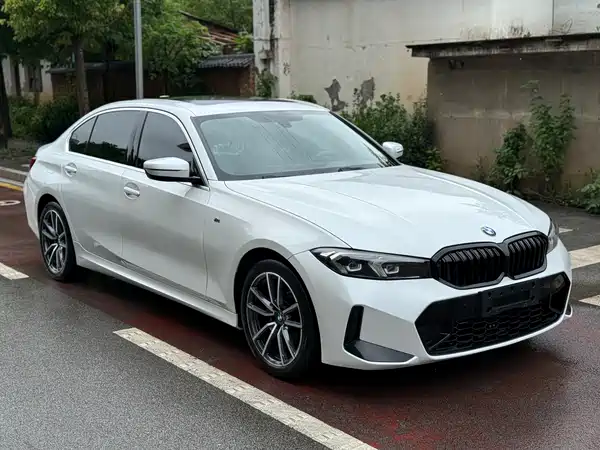 BMW 3 Series 2023