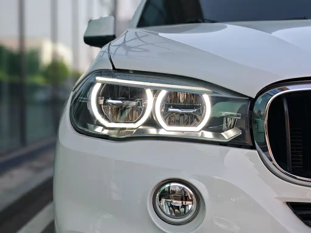 BMW X5 2018 — фото 11