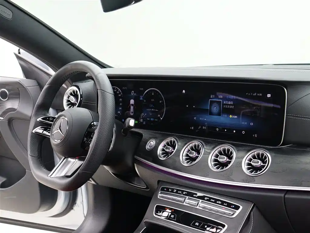Mercedes-Benz E-Class 2021 — фото 11