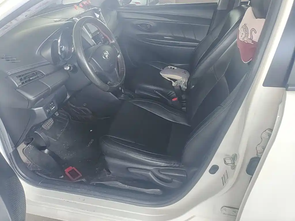 Toyota Vios 2017 — фото 15
