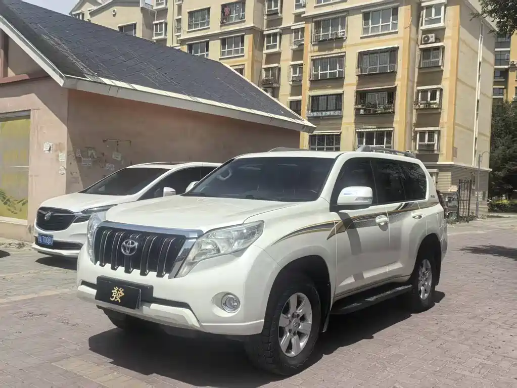 Toyota Prado 2017 — фото 3