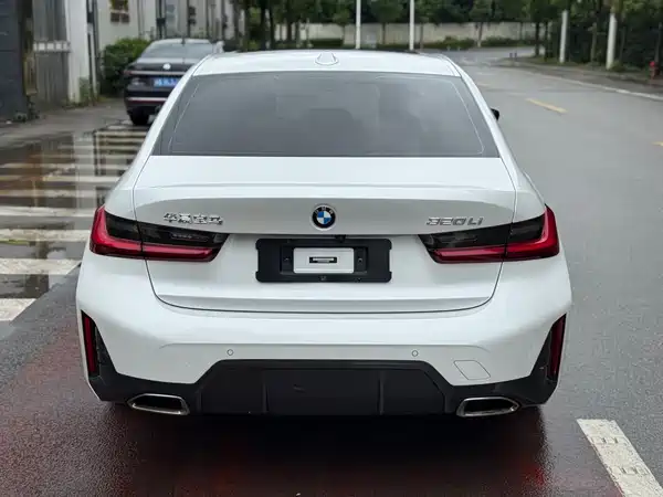 BMW 3 Series 2023