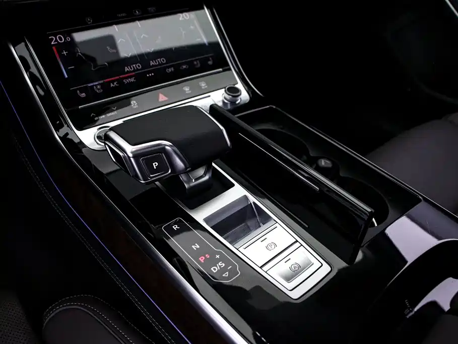 Audi A8 2024 — фото 9