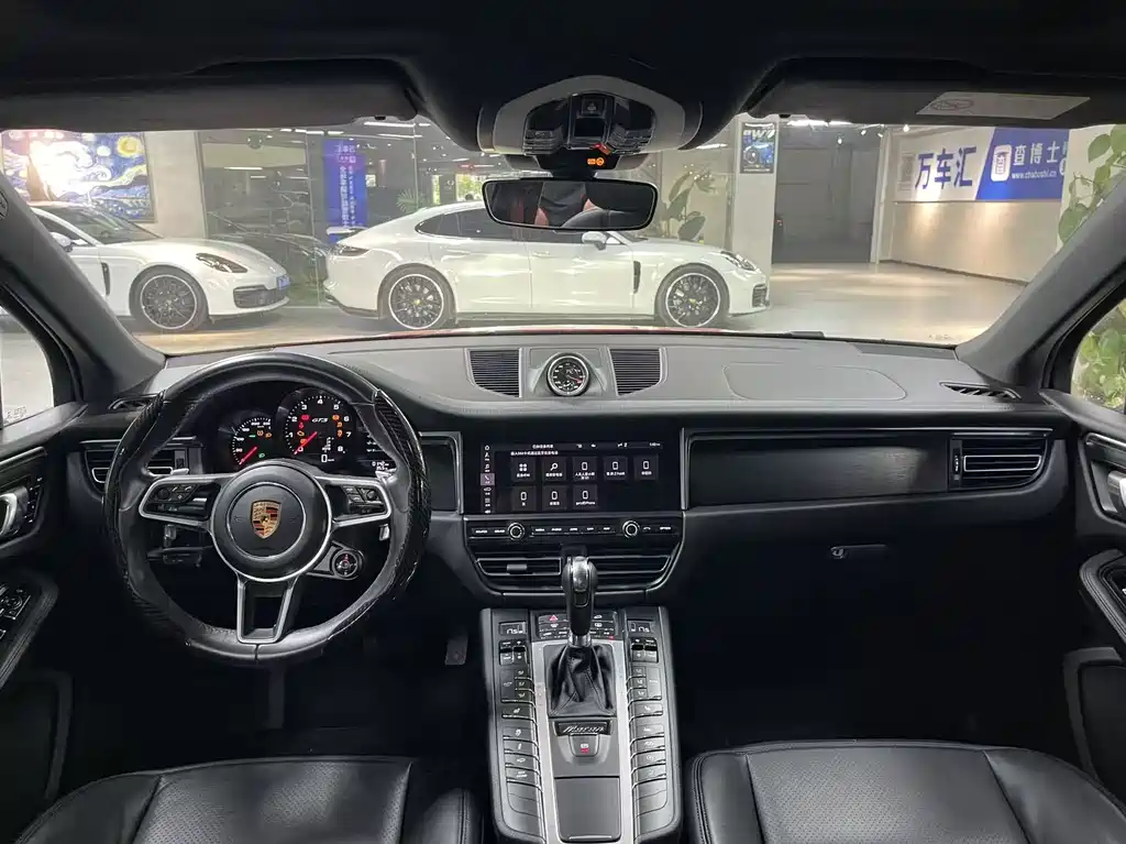Porsche Macan 2020