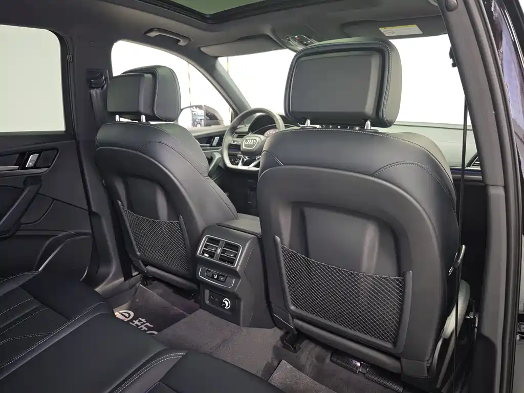 Audi Q5L 2022 — фото 13