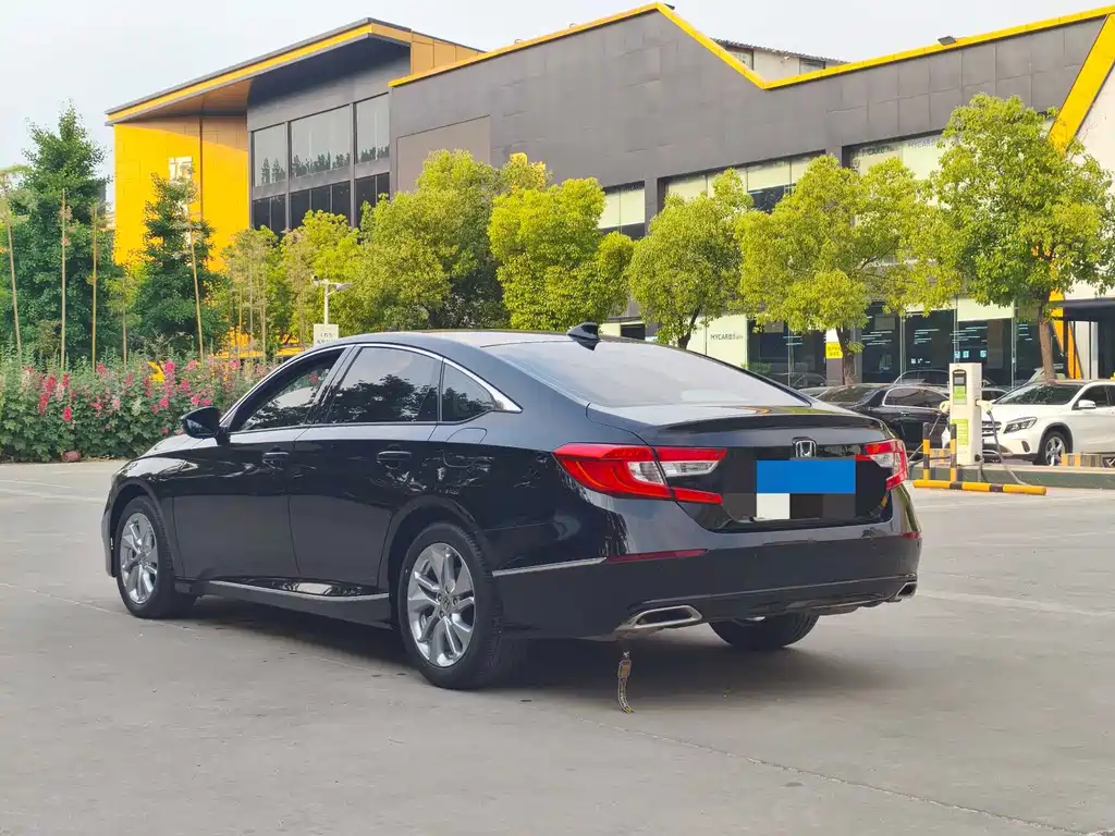Honda Accord 2021 — фото 14
