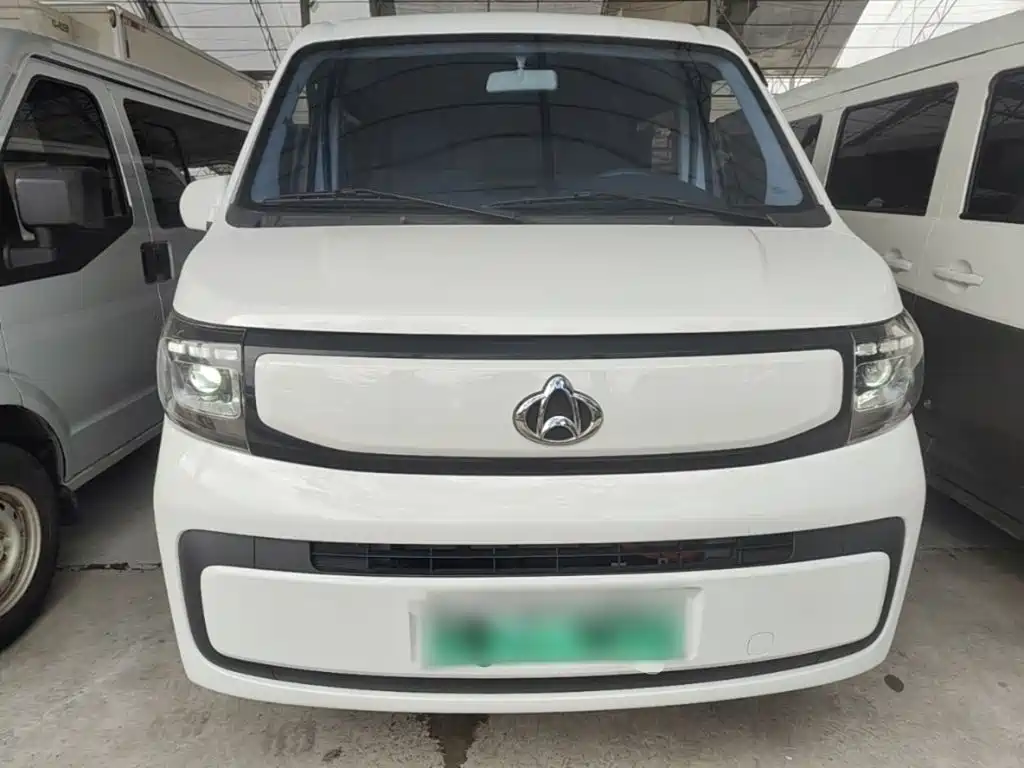 Changan Ruixing EM60 2025