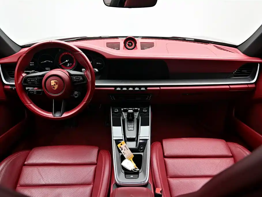 Porsche 911 2023