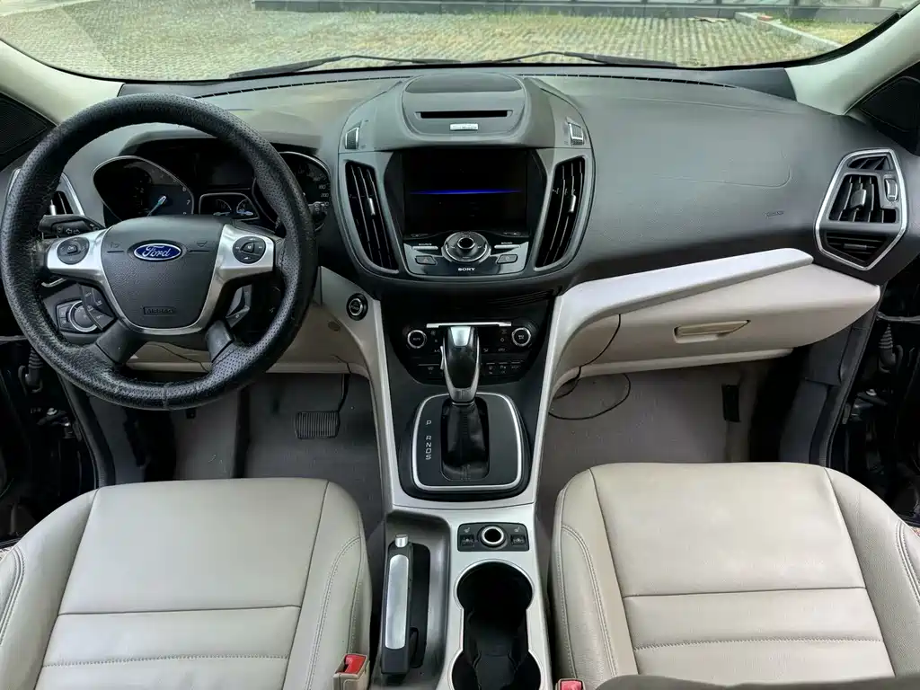 Ford Kuga 2013