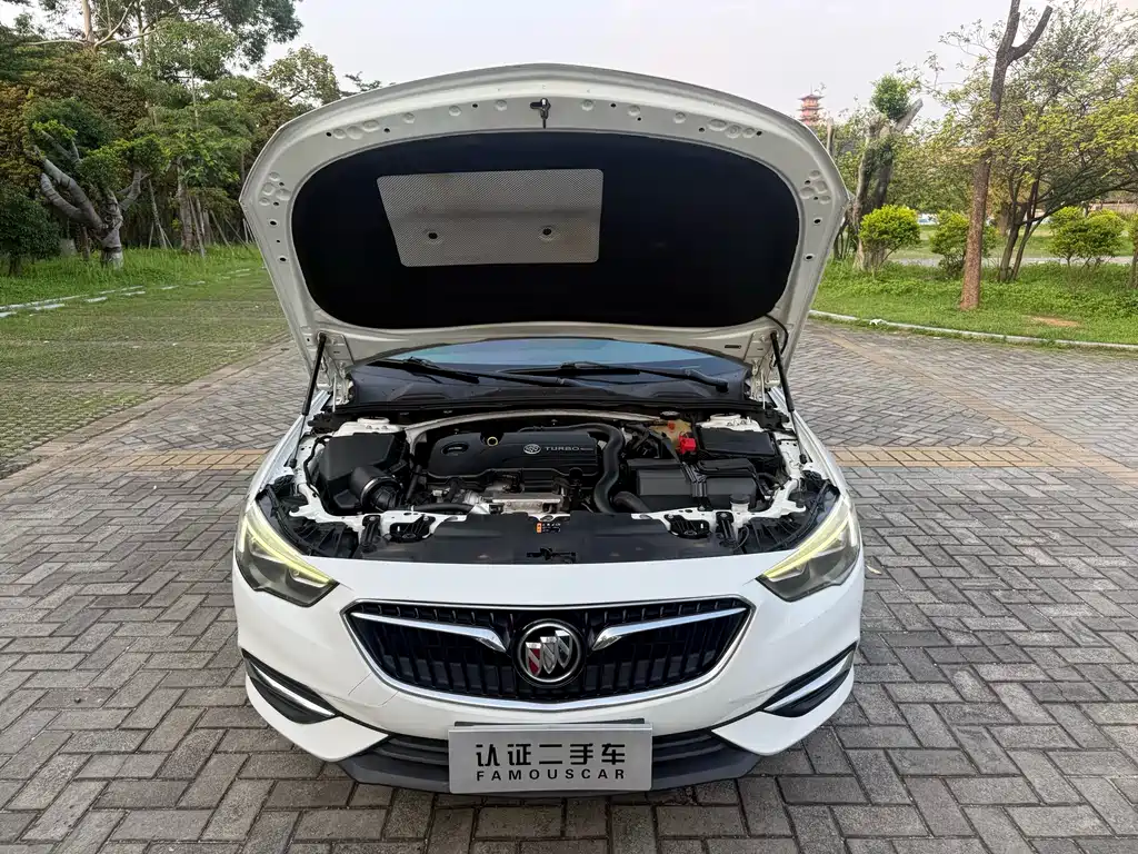 Buick Regal 2019 — фото 15