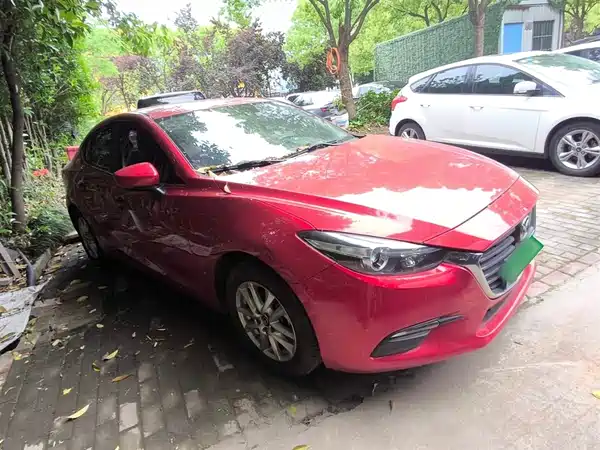 Mazda 3 Axela 2019
