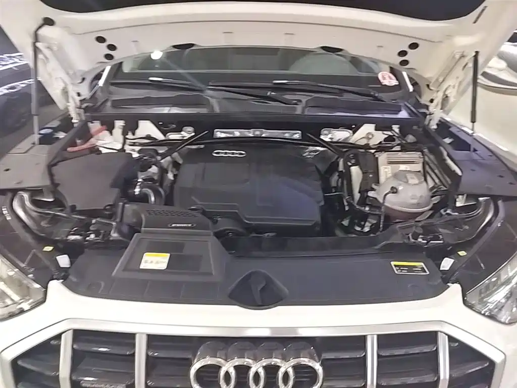 Audi Q5L 2023 — фото 20