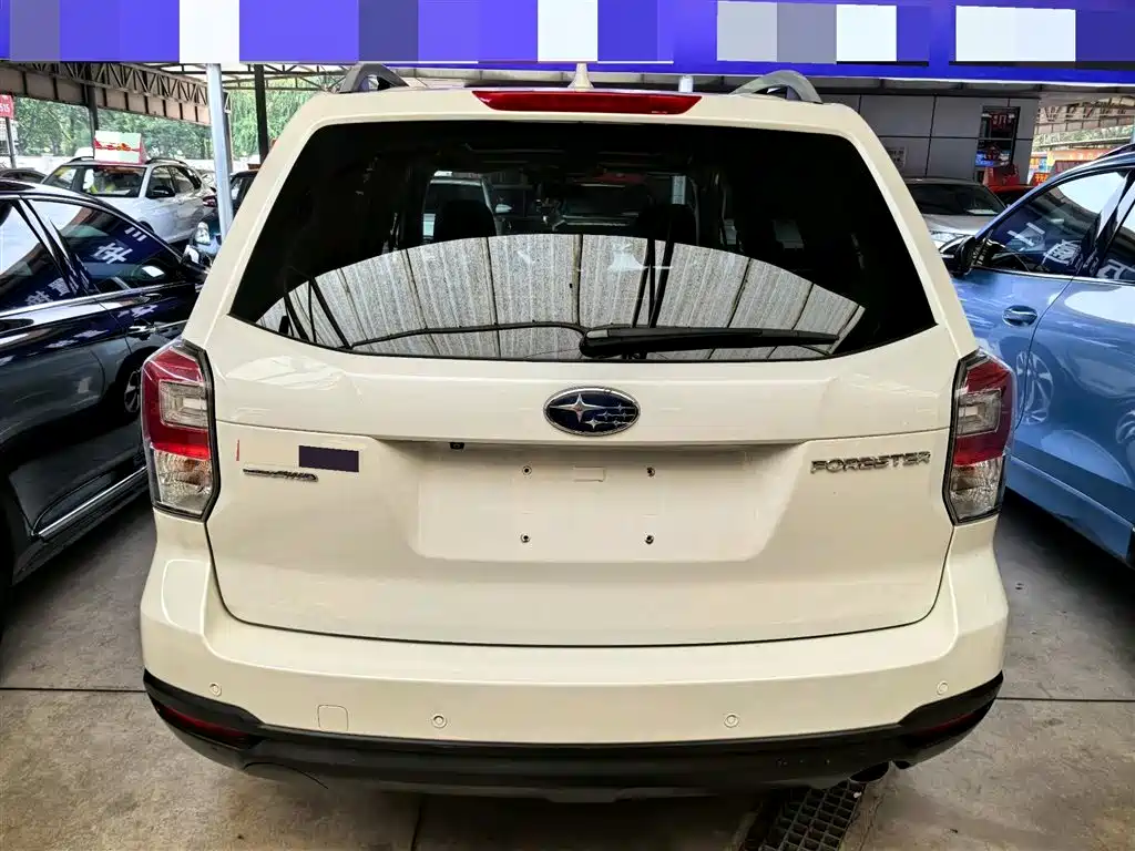 Subaru Forester 2017 — фото 8