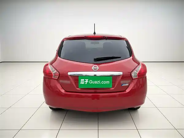 Nissan Tiida 2014