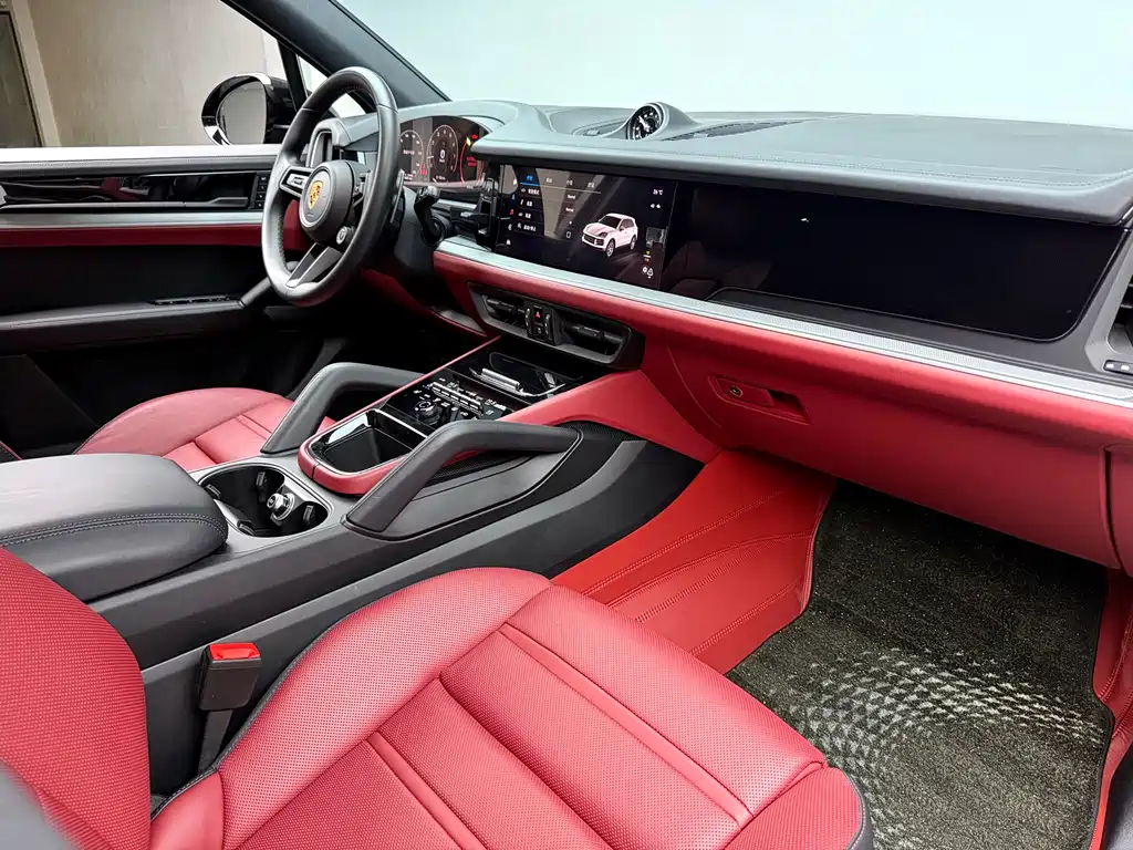 Porsche Cayenne 2025