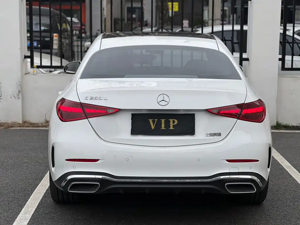 Mercedes-Benz C-Class 2025