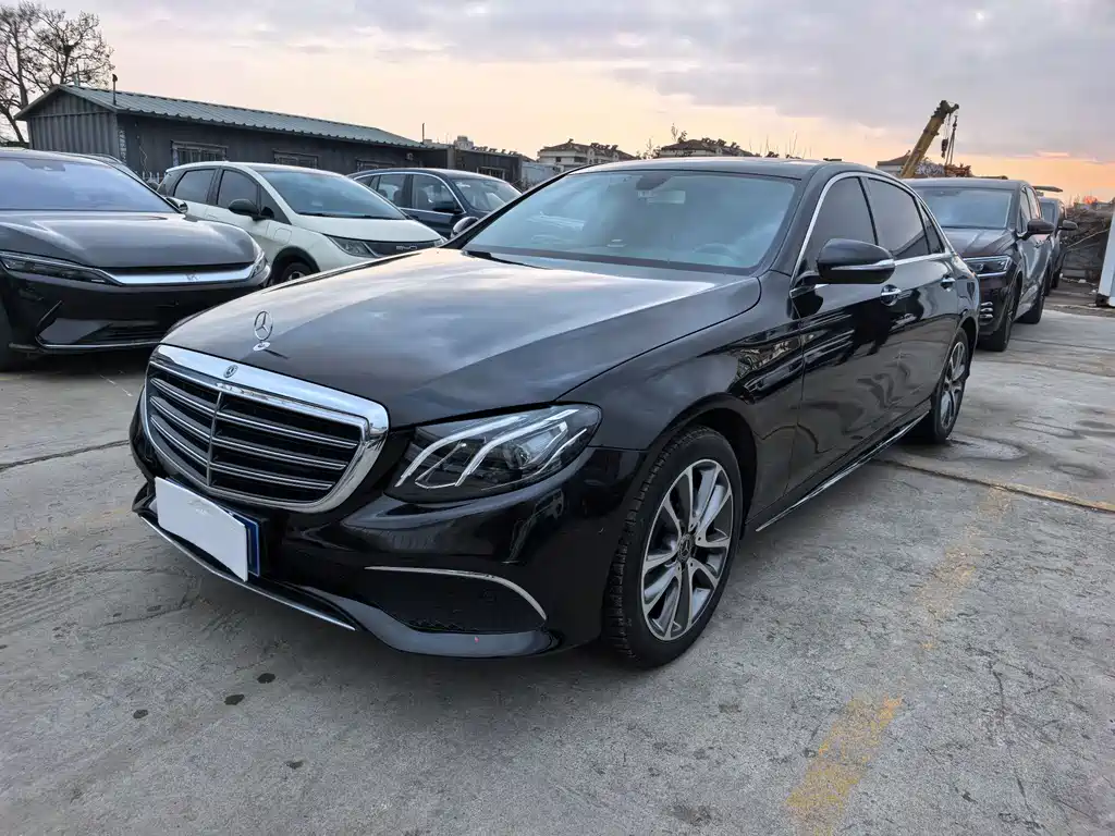 Mercedes-Benz E-Class 2019 — фото 1