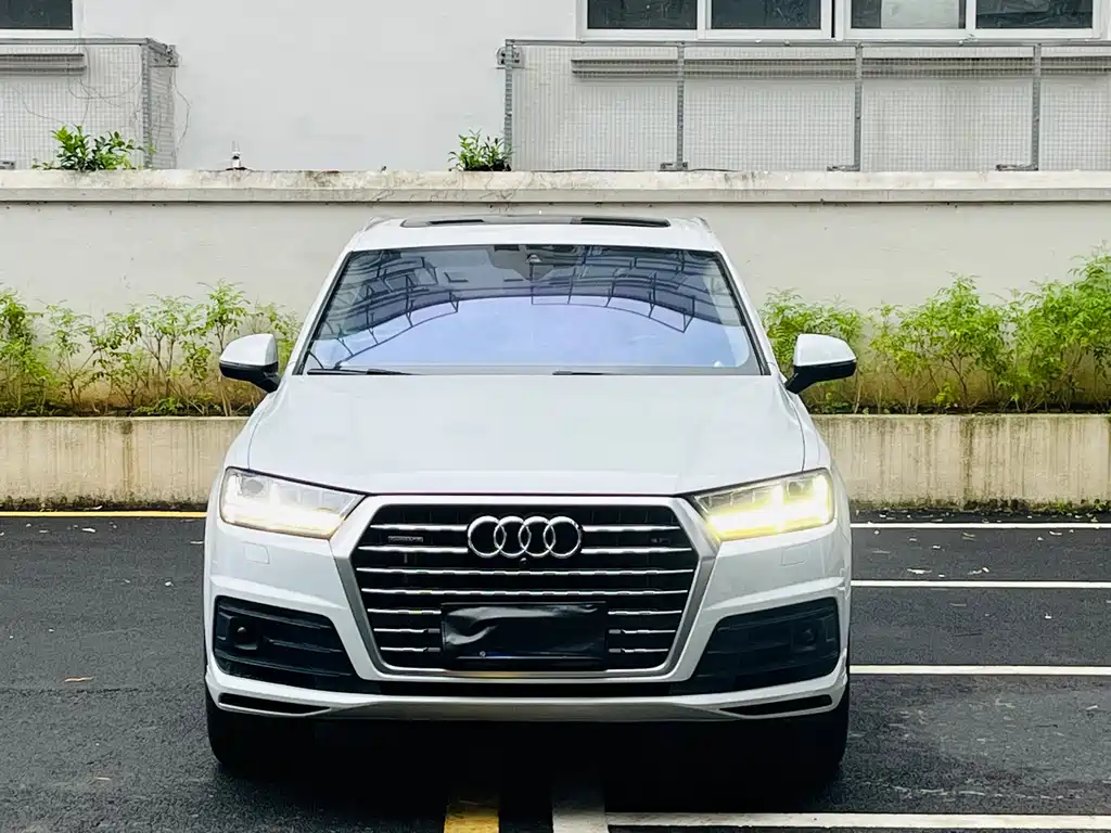 Audi Q7 2018 — фото 2