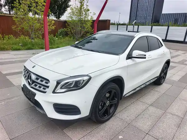 Mercedes-Benz GLA 2019
