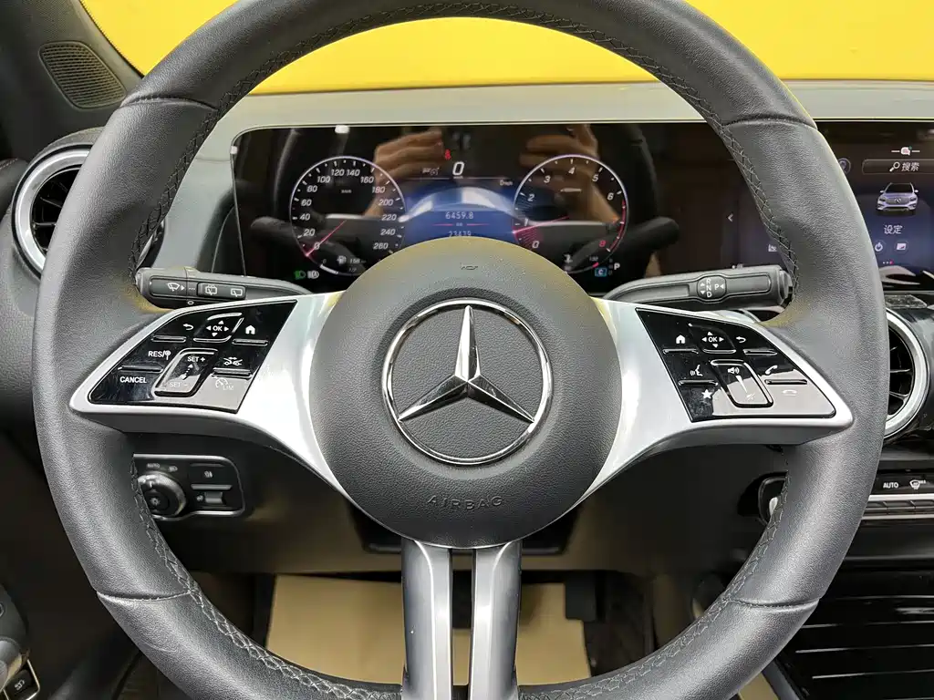 Mercedes-Benz GLB 2024 — фото 10